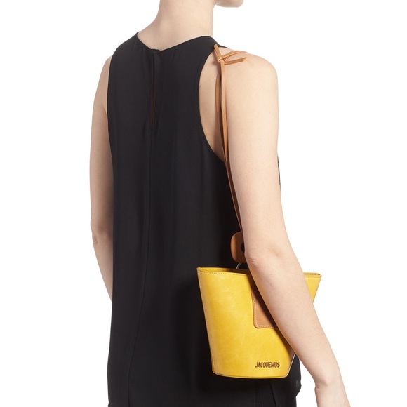 Rare! JACQUEMUS Le Sac Praia Bucket Bag In Yellow - Picture 2 of 11